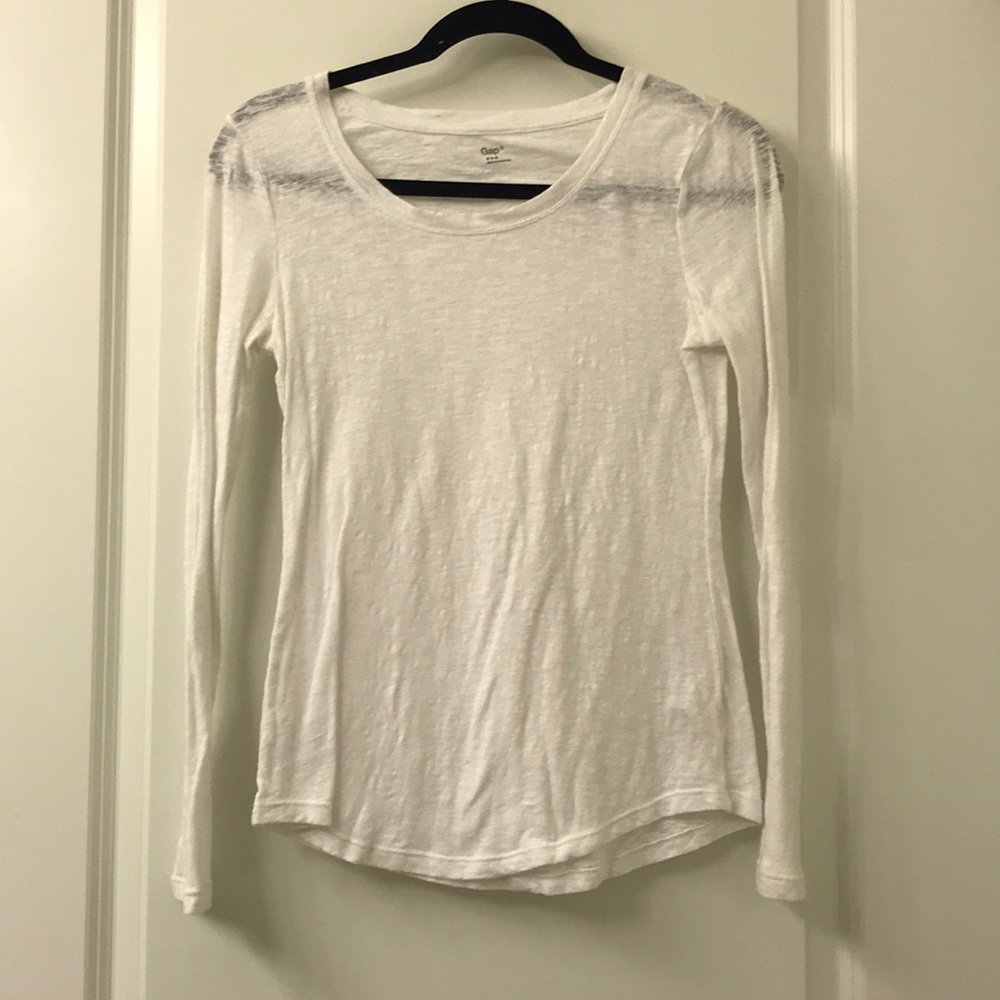 GAP White Basic Longsleeve